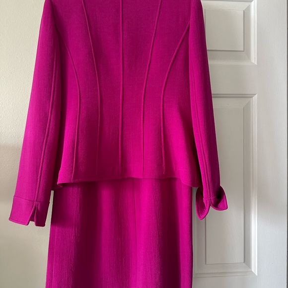 NWT ARMANI COLLEZIONE DRESS W JACKET size 8, Magenta - Picture 9 of 16